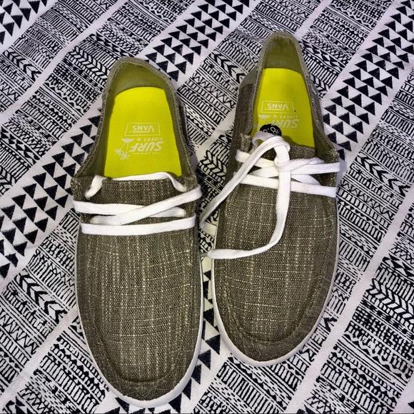 vans rata vulc size 10